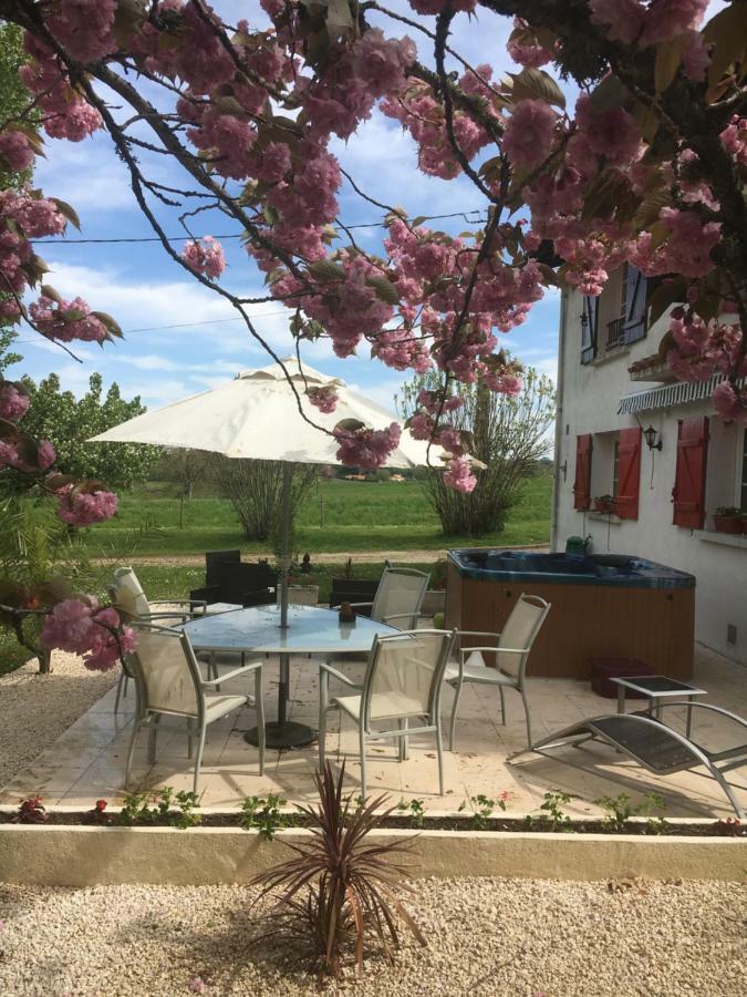 La Croix Blanche Bed & Breakfast Exterior foto